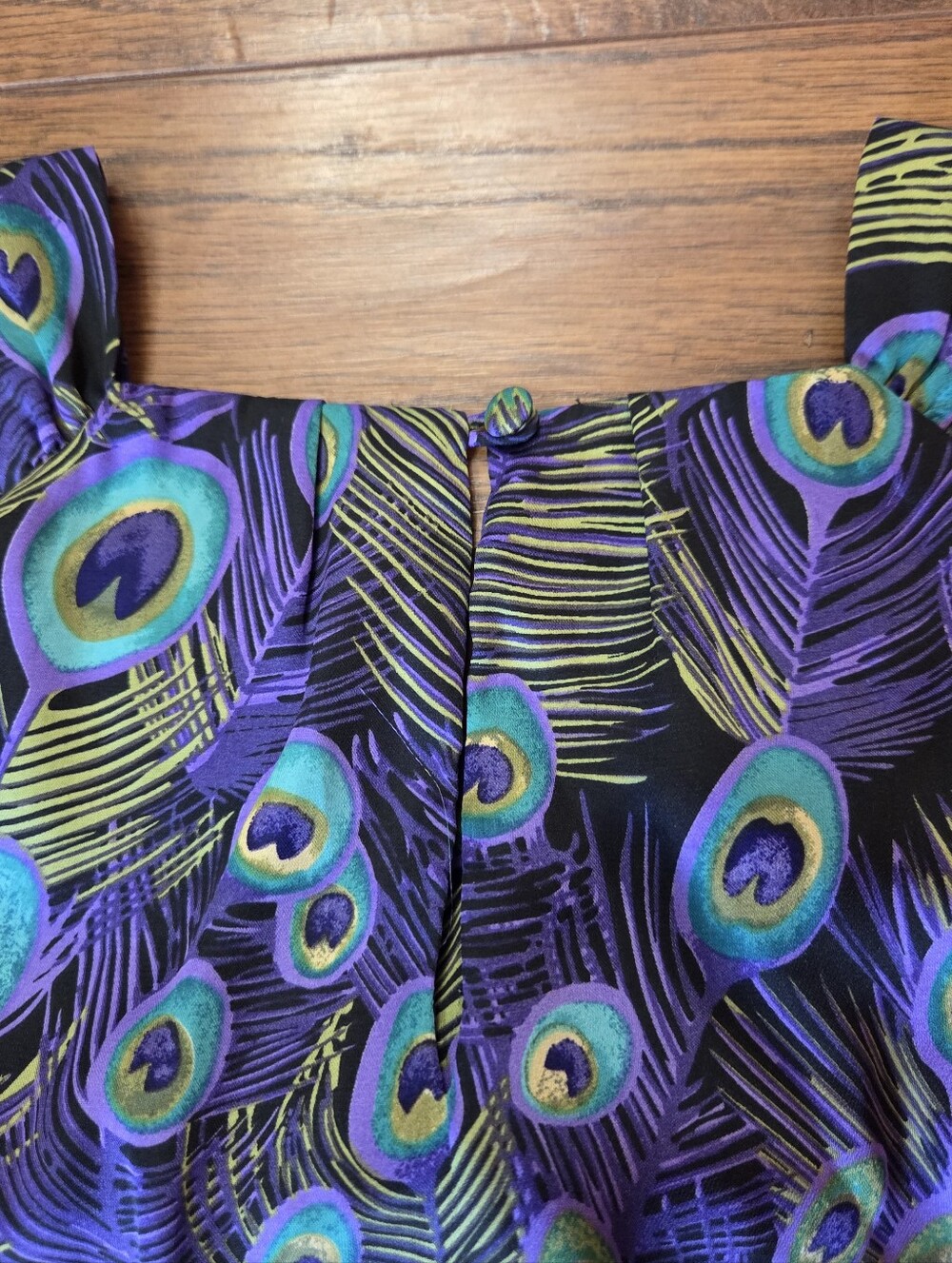 Violet & Claire Sleevless Peacock Feather Top Size Large Purple Boho Summer - Picture 6 of 6